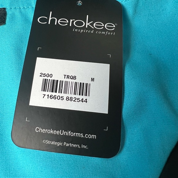 Cherokee Women's Infinity Mock Wrap Scrubs Top - Picture 10 of 12